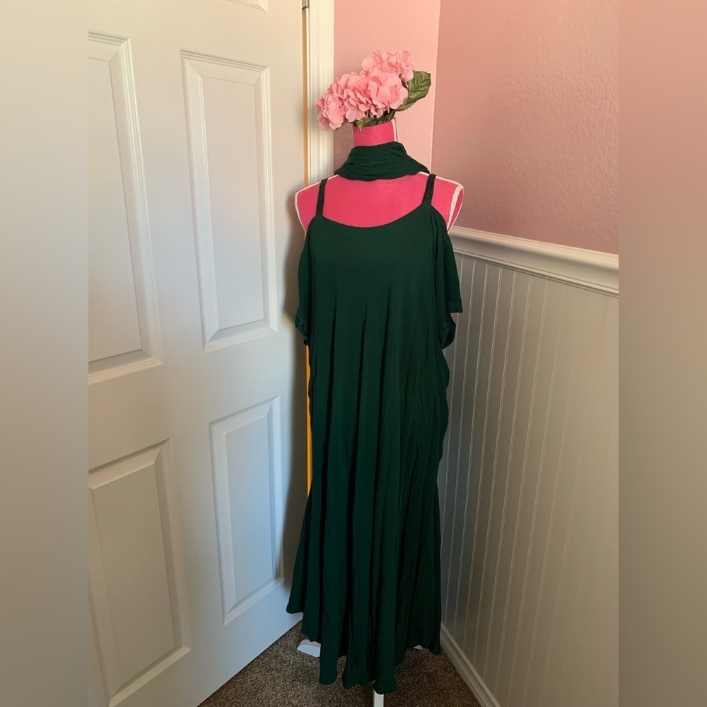 Hunter Green Cold Shoulder Linen Dress with Optional Shawl, One Size, Maxi